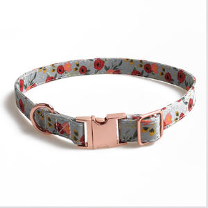 Corbata de Moño Floral para Perro, Diseño Nuevo 2024, Ajustable, con Patrón, Collar de Poliéster para Mascotas Pequeñas, Correa con Estampado Animal Personalizado - Product Image 4