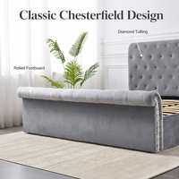 Cama Sleigh Chesterfield Estilo Nórdico em Veludo Cinza com Botões de Pressão e Baú Elevado com Armazenamento Hidráulico