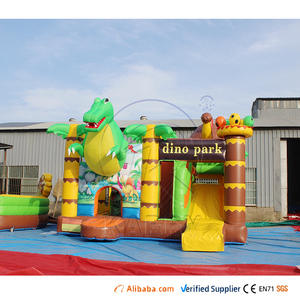 Château gonflable en PVC avec toboggan, thème parc à dinosaures extérieur, animaux de la savane, pour locations événementielles - Product Image 1