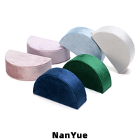 Boîte à bijoux en velours en gros, nouvelle collection, avec logo personnalisé, semi-circulaire, portable, pour voyage, rangement de bagues, coffret cadeau, emballage de bijoux de fiançailles