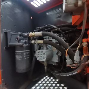 Excavatrice hydraulique utilisée de 12 tonnes fabriquée au Japon Hitachi EX120-3/EX120-5/chenille ZX120 avec moteur et pompe en excellent état - Product Image 4