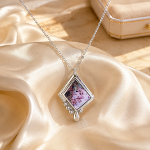 Collana con ciondolo a texture geometrica viola, regalo di gioielleria quotidiana per donna - Product Image 3