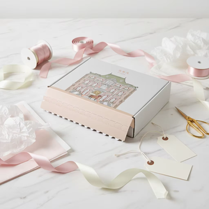 Scatola Regalo Ecologica in Cartone Ondulato Riciclabile <span class=keywords><strong>per</strong></span> Abbigliamento con Stampa UV e Goffratura a Caldo - Product Image 2