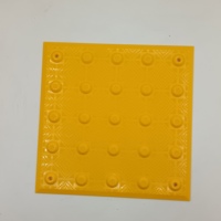 Dalles de sol tactiles anti-âge en ABS sur mesure OEM, coupées sur mesure, avec dômes coupés et bandes directionnelles pour pavage de signalisation métro/ferroviaire