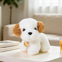 Peluche personnalisée Labrador, Labrador assis couleur crème avec oreilles brunes et étiquette dorée, fabriqué à partir de photo