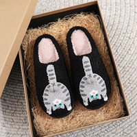 Chaussons d'hiver personnalisés, chauds, mignons, en fourrure douce, confortables, antidérapants, avec motif de chat au dos, pour femmes et hommes