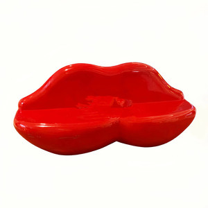 Silla Casual FRP Lip, Silla de Exterior con Forma de Palma, Asiento Creativo para Exhibición en Centros Comerciales y Parques - Product Image 1