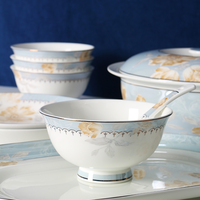 Service de table en porcelaine fine de luxe moderne personnalisé, style chinois, vaisselle en porcelaine osseuse pour mariage
