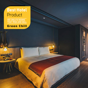 Ensemble de meubles de chambre d'hôtel 5 étoiles sur mesure, style moderne, en bois massif, avec lit de luxe et table de chevet, pour chambre de resort de luxe. - Product Image 1