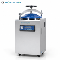 Stérilisateur à vapeur vertical haute pression BIOSTELLAR 50L avec affichage numérique, fonction minuterie, plage de température 116-134°C, autoclave