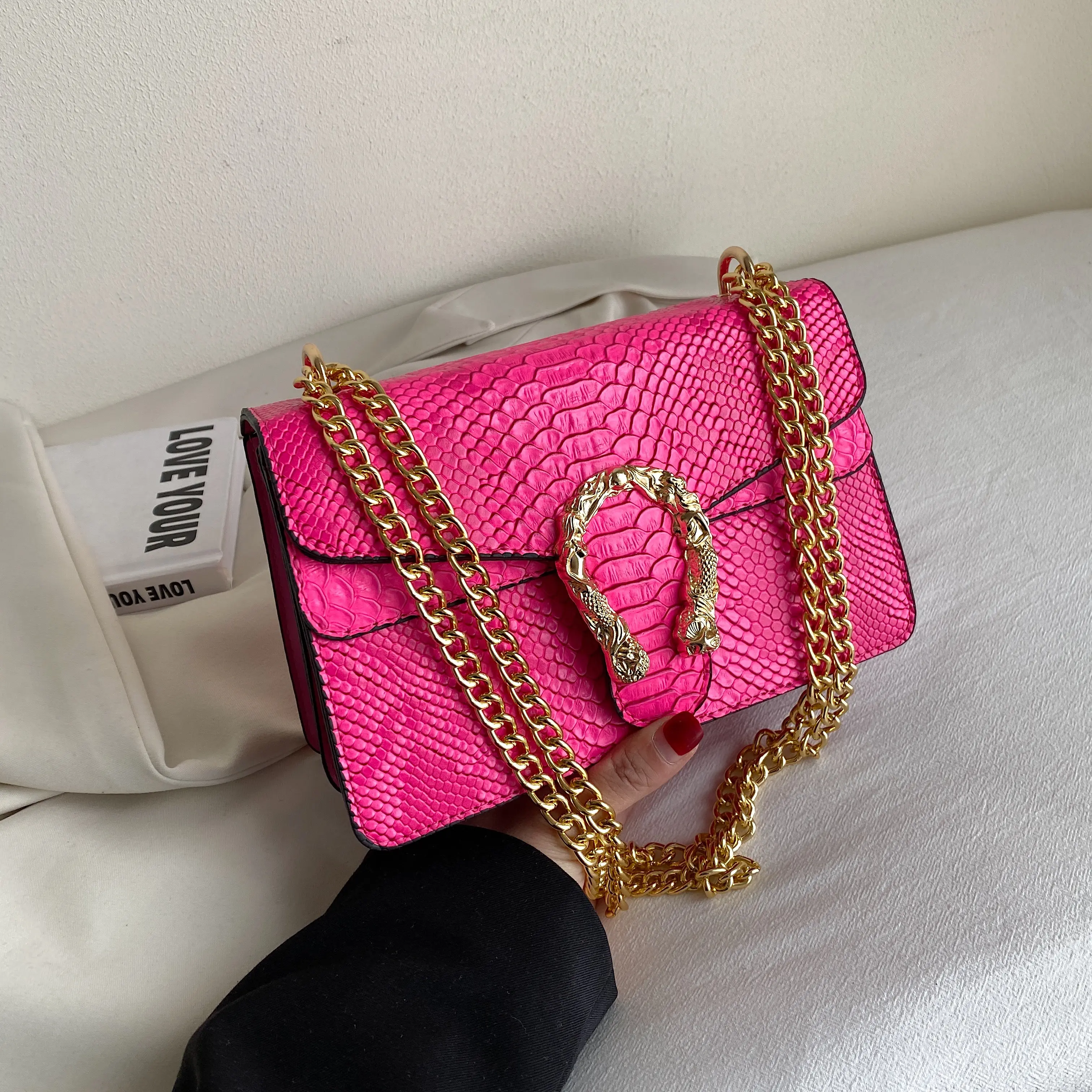 Autumn 2022 Women Purse Luxury Snake Pattern Leather Messenger Bag Trendy Vintage Designer Shoulder Bag