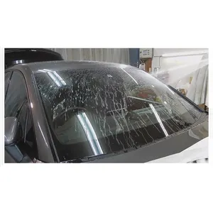 Предохранительная защитная пленка на переднее и переднее стекло автомобиля