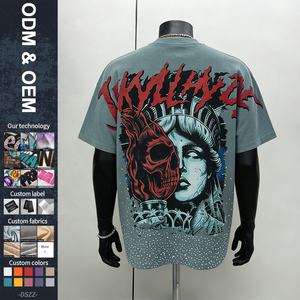 เสื้อยืดลำลองผู้ชายสไตล์สตรีทแฟชั่น พิมพ์ลายดิจิทัล แต่งคอประดับเพชรเทียม ทรงโอเวอร์ไซส์ ผ้าฝ้ายระบายอากาศ - Product Image 1