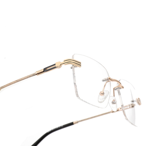 نظارات كمبيوتر معدنية مضادة للضوء الأزرق بتصميم ماسي للحماية من الإجهاد، خفيفة الوزن ومريحة بدون إطار - Product Image 3