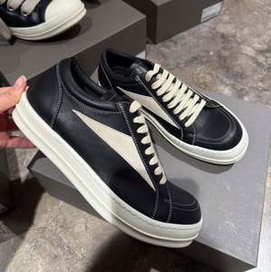 Zapatillas deportivas casuales de lona para hombre, de caña alta, con diseño lujoso, funciones antiolor y que absorben el sudor. - Product Image 2