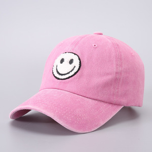 Nouveau Bonbons Couleurs Sourire Visage Serviette Broderie Casquettes De Baseball Printemps Et Automne 6 Panneau Chapeau Casquettes De Baseball - Product Image 1