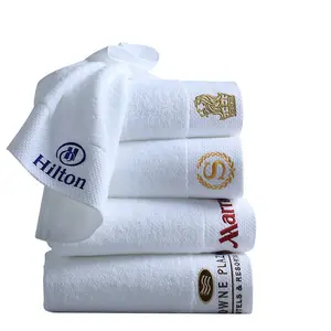 Logo personnalisé brodé ensemble de serviettes blanches de spa serviettes de bain de luxe serviettes d'hôtel 100% coton