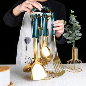 طقم أدوات طبخ ومطبخ ذهبي من 6 قطع بمقابض سيراميك جديدة، مجموعة أواني من الفولاذ المقاوم للصدأ، أدوات منزلية - Product Image 2