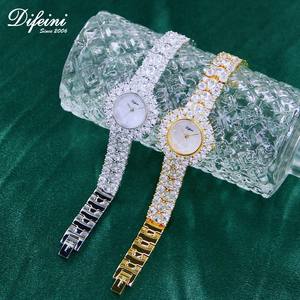 Reloj dorado de primera calidad para mujer, elegante esfera nacarada para fregona, pulsera de moda de gama alta, cristal cúbico, bisel de diamantes, caja de latón - Product Image 5