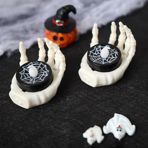 Lámpara LED de Noche de Halloween con Forma de Fantasma, Decoración para Fiestas con Soporte de Palma para Decoraciones Festivas - Product Image 4