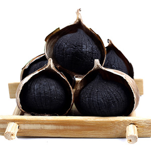 <span class=keywords><strong>Ail</strong></span> noir biologique de haute qualité, entier, séché, au goût sucré distinctif, profil de saveur unique, offrant des <span class=keywords><strong>bienfaits</strong></span> pour la santé - Product Image 4