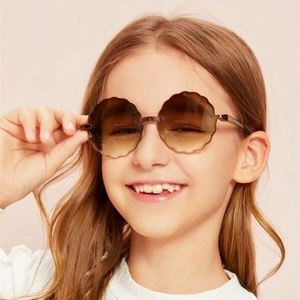 Vente flash 2020, lunettes de soleil tendance avec logo personnalisé, verres dégradés, motif léopard, lunettes de soleil pour enfants, lunettes de soleil carrées pour enfants - Product Image 1