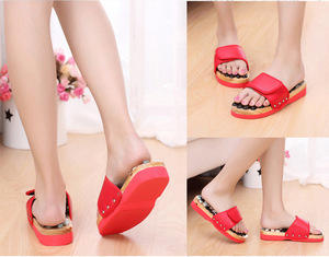 Regalo promocional caliente masajeador de pies reflexología puntos de acupresión zapatilla rodillo de masaje plástico + Material de PVC caja de regalo embalaje - Product Image 5