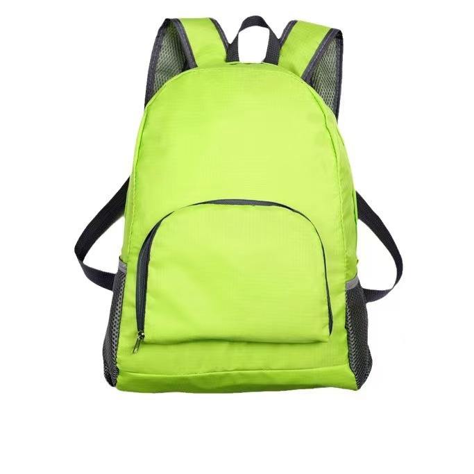 สีเขียวอ่อน