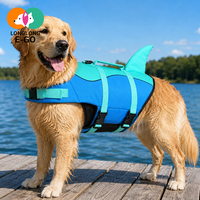 Gilet de sauvetage durable pour chien en forme de requin, haute flottabilité, gilet de natation flottant, design ajustable, pour grands chiens, plage, Noël, Halloween