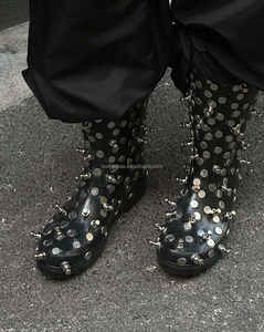 Rifacimento UPCYCLE stivali con rivetti in ottone fatti a mano Patchwork stile Unisex donna moda uomo lusso Vintage commento scarpe per uomo - Product Image 1