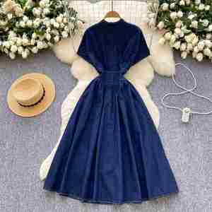 เดรสทรงบอดี้คอนผ้าเดนิมทอลายพิมพ์ดิจิทัล คอวี จับจีบ ความยาวปานกลาง สำหรับผู้หญิง เอวทรงเอ็มไพร์ ประจำฤดูร้อนปี 2025 - Product Image 4