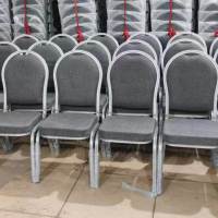 Chaises de banquet en gros à prix abordable de Chine, empilables, en métal gris, pour hôtels, restaurants, et chaises pour enfants pour événements de mariage
