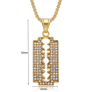Lame de rasoir Hip Hop plaqué or 18 carats zircon cubique étanche en acier inoxydable bijoux de mode pendentif pour hommes femmes en gros - Product Image 2