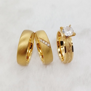Bagues de fiançailles de mariage de couples pour hommes et femmes Bijoux en <span class=keywords><strong>acier</strong></span> <span class=keywords><strong>inoxydable</strong></span> plaqué or 18 carats <span class=keywords><strong>Alliance</strong></span> pour femmes - Product Image 3