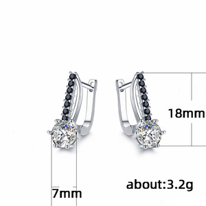 Orecchini a Clip Eleganti per Donne, con Micro Cristalli Incastonati, Design Classico Aperto, Gioielli di Moda per Uso Quotidiano - Product Image 5