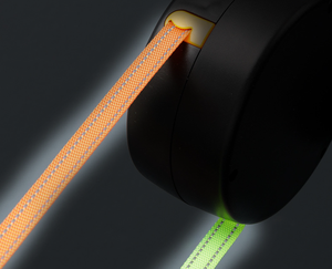 Guinzaglio retrattile doppio cane con luce a Led e sacchetti per cacca - Product Image 4