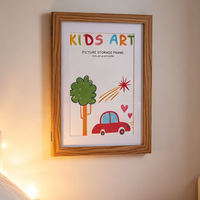 Cadre photo en chêne grainé pour enfants, idéal pour la collection de travaux d'art et la solution d'emballage des peintures.
