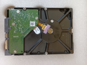 Disque dur interne d'occasion 2 To 6,0 Gbit/s 3,5 pouces WorldWide Technology pour la vente en gros - Product Image 3