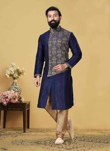 Ensemble Kurta Pyjama Bleu Marine avec Gilet Brocart Doré à Motif Texturé – Tenue Traditionnelle Indienne pour Mariage et Cérémonies Festives - Product Image 4