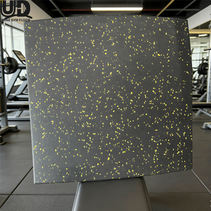 Tappetino in Gomma ad Alta Densità per Palestre Commerciali, Superficie Antiscivolo Testurizzata, Resistente, Insonorizzante, Assorbente agli Urti, Personalizzabile - Product Image 1