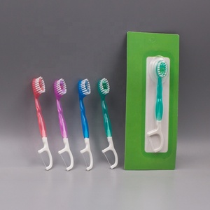 Fabricante 5 en 1 Mini cepillos de dientes desechables de viaje con pasta de dientes raspadores de lengua hilo dental para el trabajo o los viajes - Product Image 3
