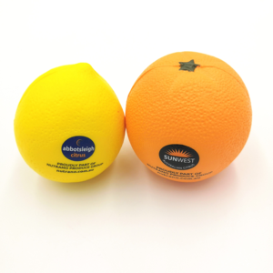 Pelota antiestrés de frutas PU con logotipo personalizado para 5 a 7 años, liberación de estrés unisex QF - Product Image 1