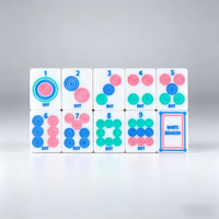 Ensemble de Mahjong américain moderne en acrylique à quatre niveaux de haute qualité, divertissement de luxe avec tuiles de Mahjong gravées.