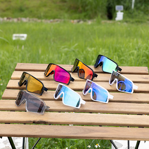 Gafas de Ciclismo Inteligentes con Cambio de Color Sensible a la Luz para Uso Durante Todo el Día, Gafas de Sol Resistentes al Viento para Deportes al Aire Libre y Montaña - Product Image 6