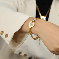 Bijoux à chaîne géométrique élégants à la française, design de bague circulaire sertie de diamants, chaîne tressée
