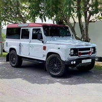 Kit carrosserie large pour Land Rover Defender 110/90 : pare-chocs avant et arrière, ailes, calandre avant, déflecteurs d'air et extensions d'ailes