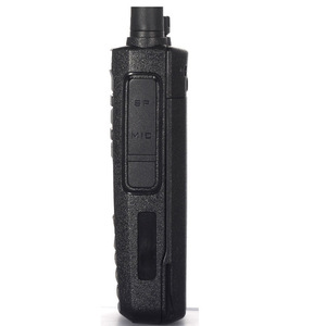 Talkie-walkie numérique DMR double bande UV Tyt MD760 avec double écran et balayage des canaux pour utilisation en extérieur - Product Image 3