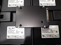 PM9A3 7.68 TB SSD U.2 2,5 "PCIe 4,0x4 NVMe 1,4 v-nand TLC Enterprise SSD