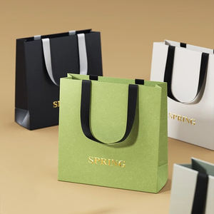 Personalisierte Papiertragetaschen aus Karton für Schmuck im Einzelhandel und Boutiquen mit individuellem Logo - Product Image 2