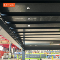 Pergola moderne de luxe en aluminium avec toit à persiennes manuel, auvent de gazebo extérieur imperméable, cadre enduit de poudre pour balcon